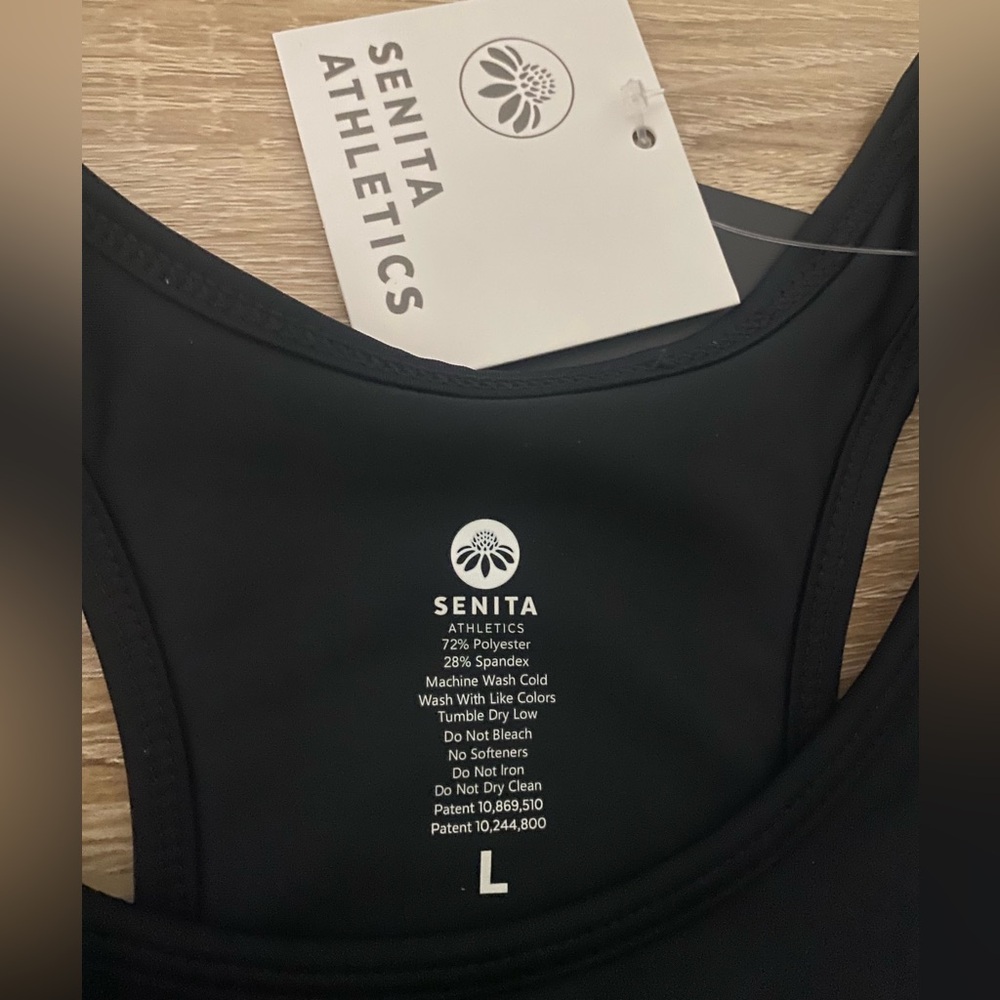 New- Senita Athletics Sports Bra/  Large - Picture 4 of 6